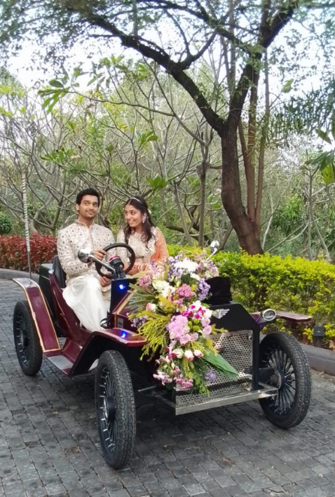 vintage wedding car